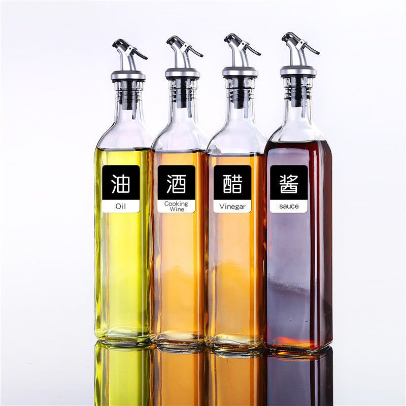 bouteilles de vinaigre en verre
